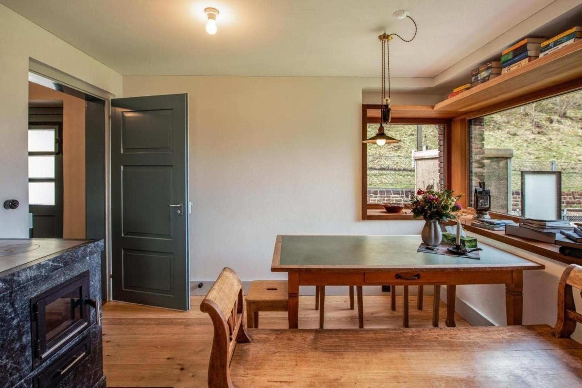 Willa Bahnwaerterhaus Eggwald Wassen Zewnętrze zdjęcie